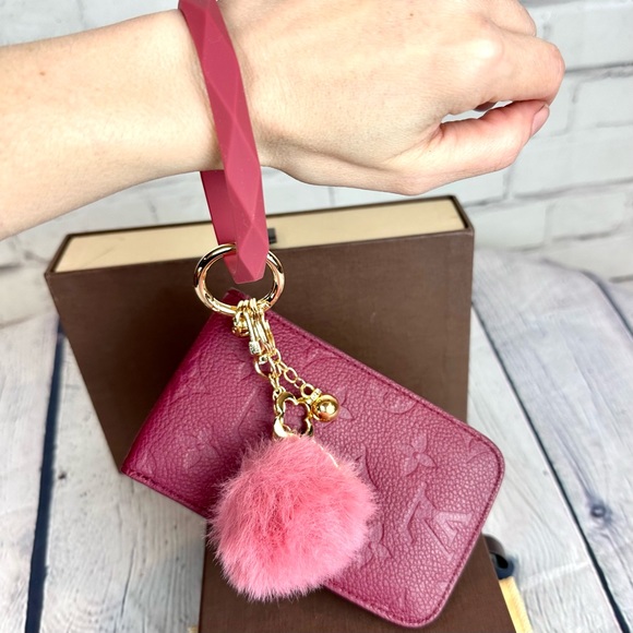 Louis Vuitton empreinte Monogram leather wristlet pouch with keychain - Picture 6 of 14